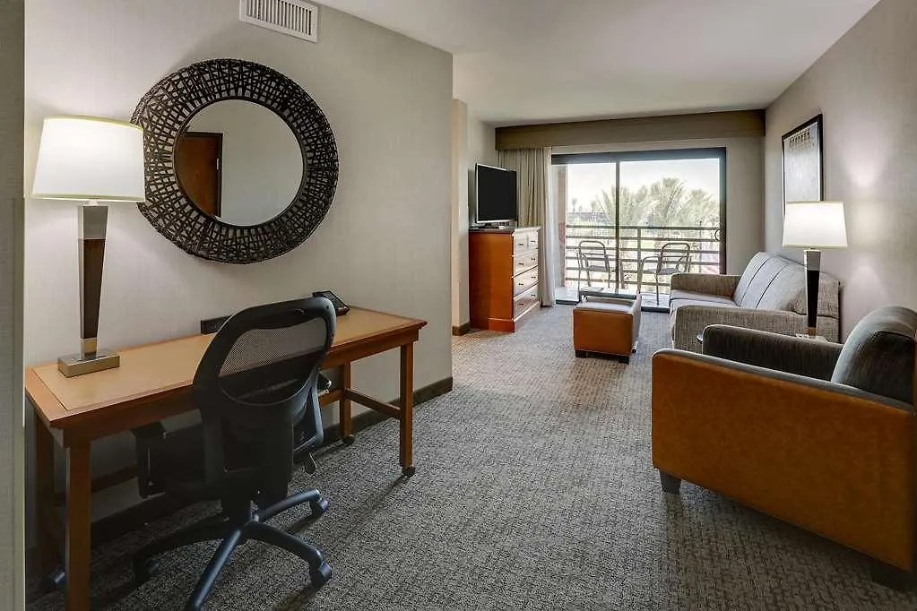 Drury Inn & Suites Phoenix Airport